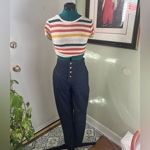Unique Vintage high-waist capri jeans